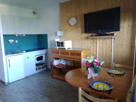 TV and multimedia, Kitchen or kitchenette