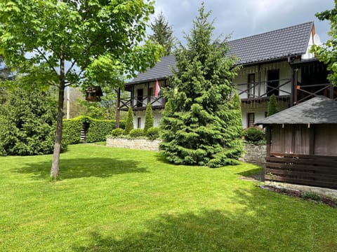 Property building, Natural landscape, Garden view