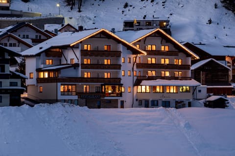 Property building, Winter