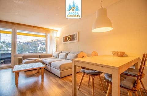 Living room, Seating area, Mountain view, fireplace