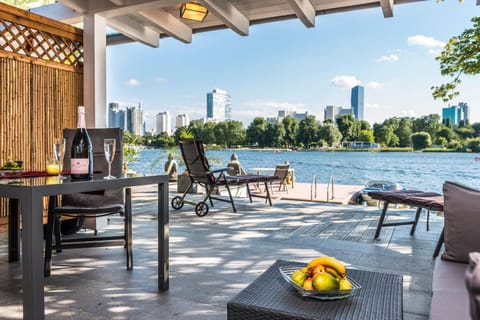 Spring, Day, Natural landscape, Summer, View (from property/room), Balcony/Terrace, Beach, Autumn, On site