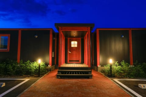 Property building, Facade/entrance