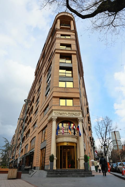 Property building, Facade/entrance