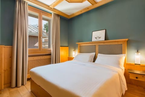 Photo of the whole room, On site