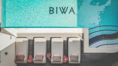 Swimming pool, sunbed