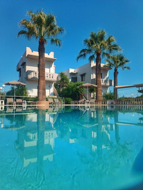 Property building, Pool view, Swimming pool