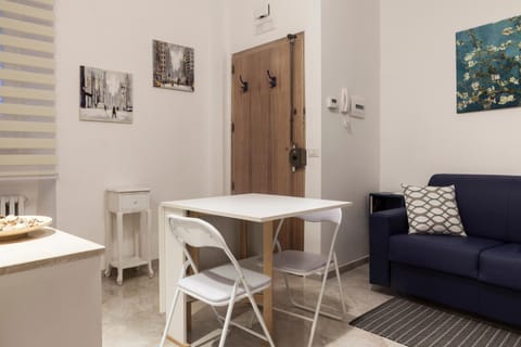 Other, Photo of the whole room