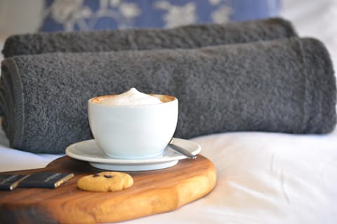 Decorative detail, Bedroom, Non alcoholic drinks