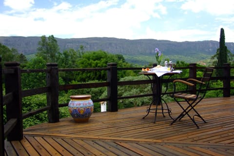 Day, Balcony/Terrace, Food