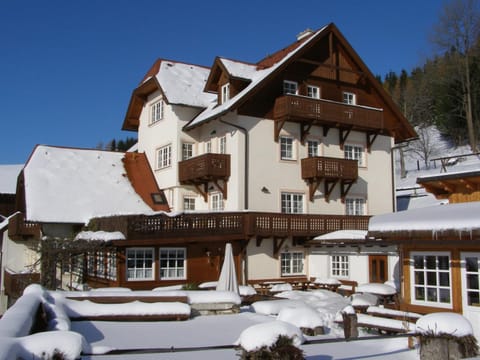 Property building, Winter