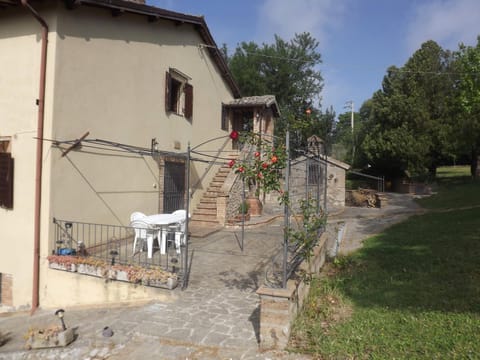 Facade/entrance, Spring, Day, Summer, On site