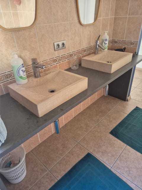 Les Pieds a La Grande Place Apartment in Brussels