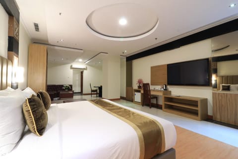 TV and multimedia, Photo of the whole room
