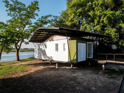 Property building, Natural landscape, Photo of the whole room, River view