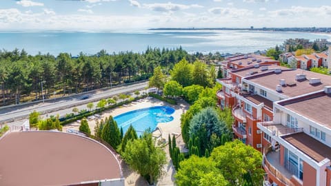Property building, Pool view, Sea view, Swimming pool