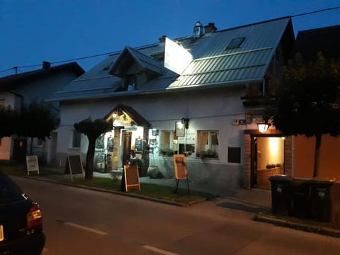 Facade/entrance, Street view