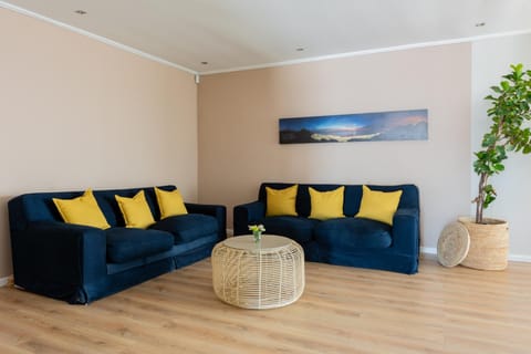 Bloubergstrandlodge Bed and Breakfast in Cape Town