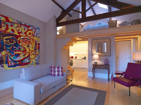 Communal lounge/ TV room