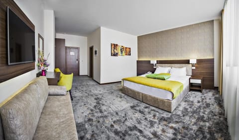 Bathroom, Living room, Other, Decorative detail, Bedroom, Street view, Alcoholic drinks, Non alcoholic drinks