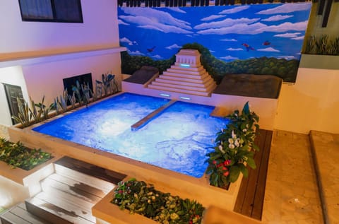 Garden, Hot Tub