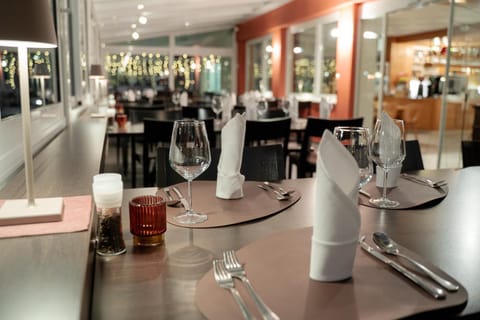 Restaurant/places to eat, Food and drinks, Drinks