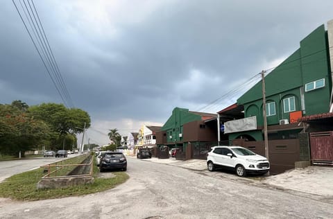 Property building, Neighbourhood, Street view