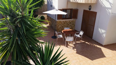 Garden, Balcony/Terrace