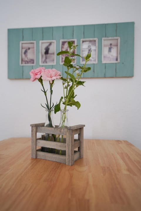 Decorative detail, Dining area