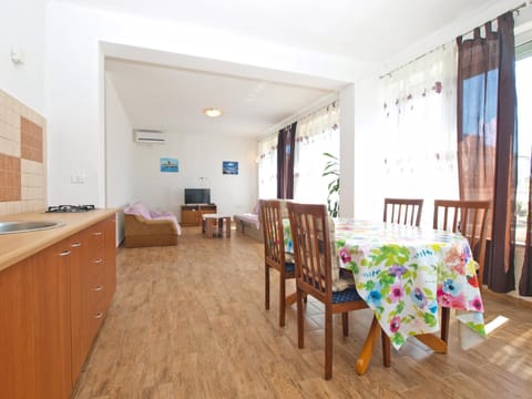 Apartments Edin 1359 Apartment in Fažana