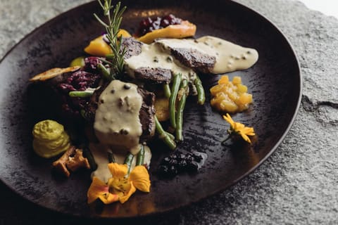 Restaurant/places to eat, Food