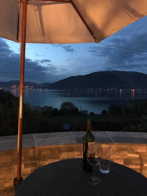 Patio, Patio, Spring, BBQ facilities, BBQ facilities, Garden, Garden, Balcony/Terrace, Balcony/Terrace, Seating area, Lake view, Lake view, Mountain view, Mountain view, Sea view, Sea view, Sunset