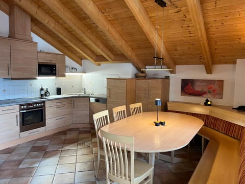 Communal kitchen, kitchen