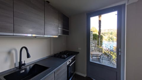Balcony/Terrace, oven, stove, kitchen