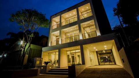 Property building, Facade/entrance