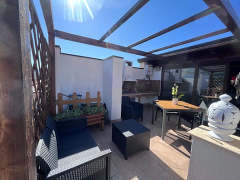 Balcony/Terrace, Balcony/Terrace