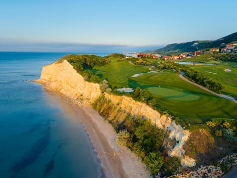 Golfcourse, Sea view
