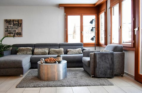 Living room, Decorative detail