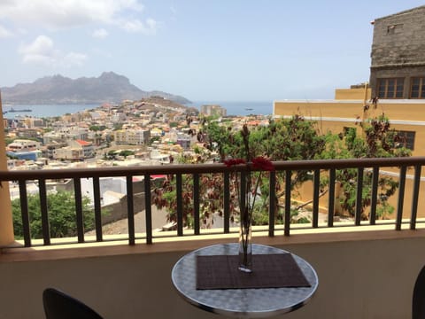 City view, Sea view