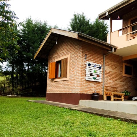 Property building, Facade/entrance, Garden