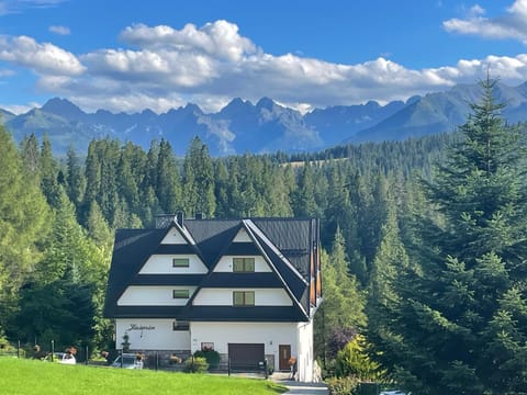 Property building, Day, Natural landscape, Mountain view