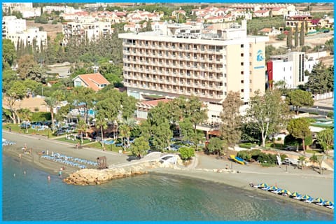 Facade/entrance, Bird's eye view, View (from property/room), Beach, Area and facilities