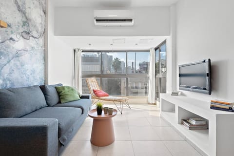 TV and multimedia, Seating area