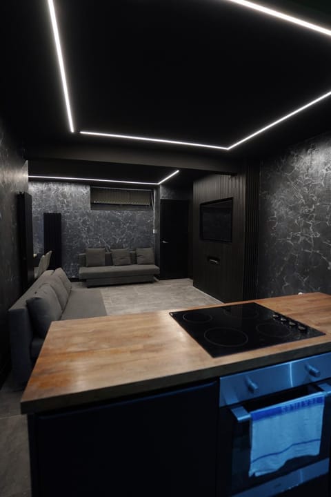 Nero Suite Sleeps Fourteen Apartment in Manchester