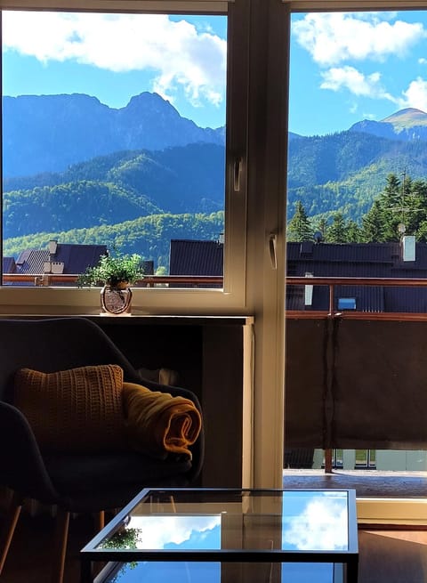 View (from property/room), Mountain view