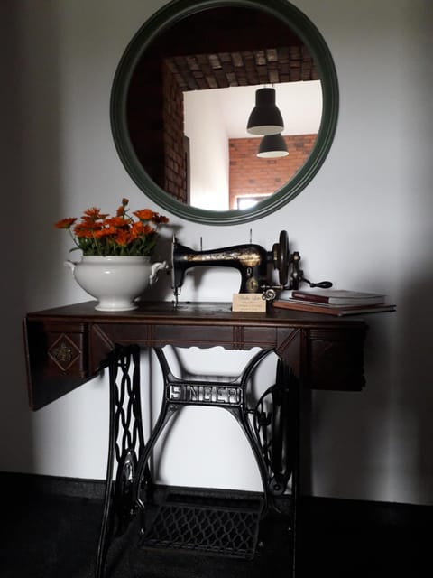 Lobby or reception, Decorative detail, Internal: Not applicable to any particular room