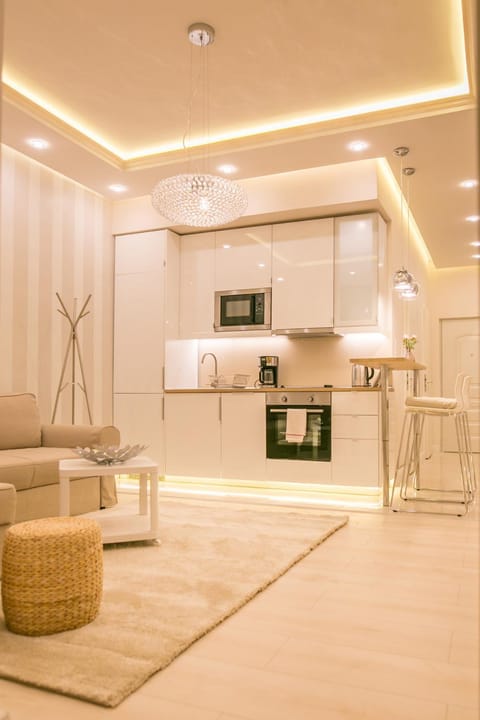 Kitchen or kitchenette, Communal kitchen