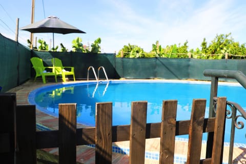 Swimming pool, Swimming pool