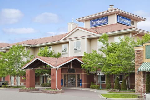 Property building, On site