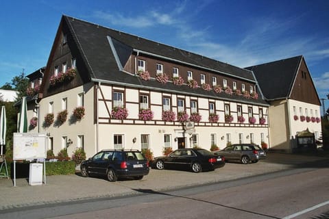 Facade/entrance, Facade/entrance