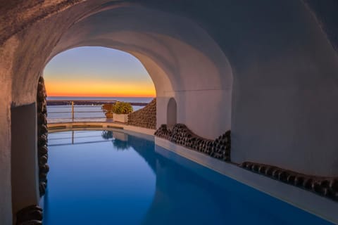 Fanari Villas Hotel in Oia